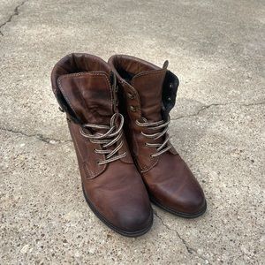 Buffalo london boots